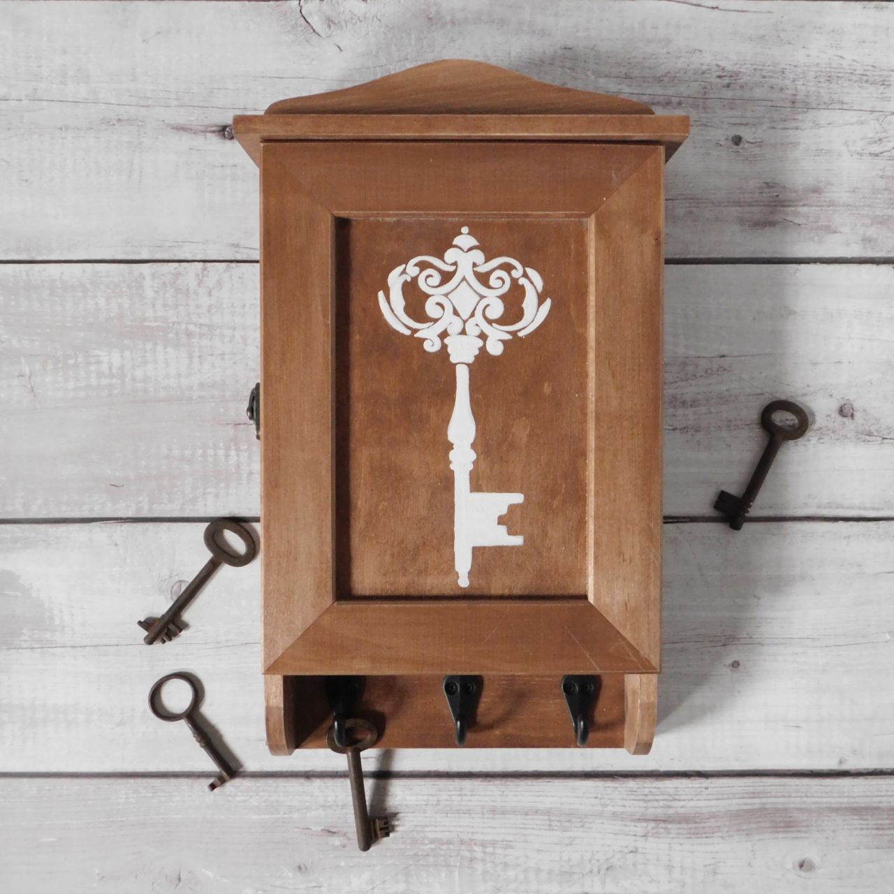 Barna fa kulcstartó szekrény