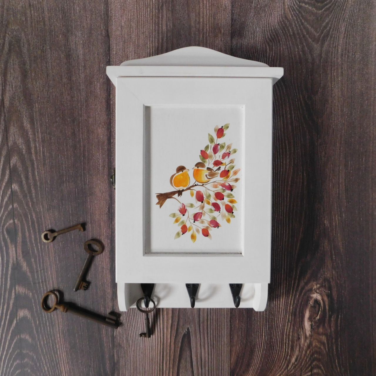 Vörösbegy fa kulcstartó szekrény fehér