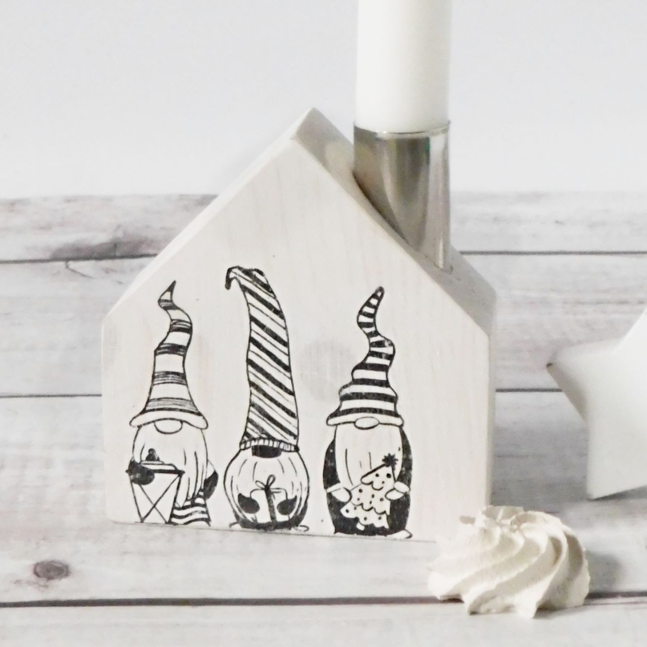 KisHáz Manós Gyertyatartó